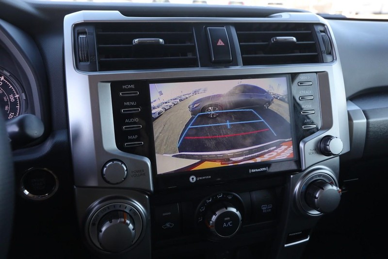 Toyota 4Runner Vehicle Image 15