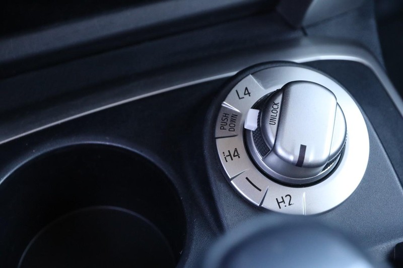 Toyota 4Runner Vehicle Image 18