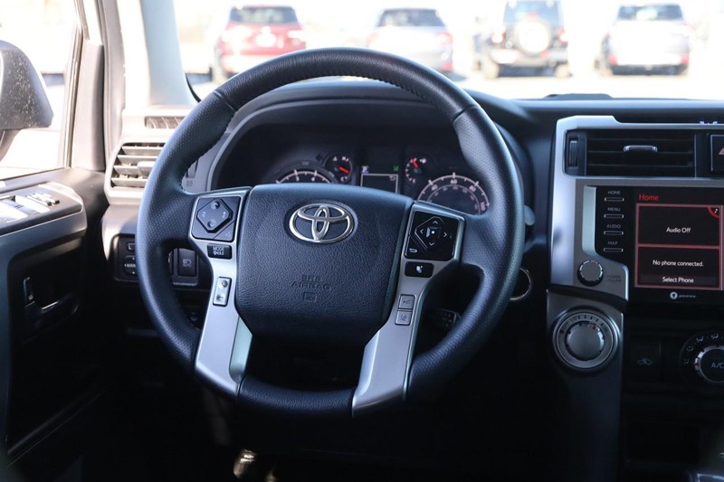 Toyota 4Runner Vehicle Image 22