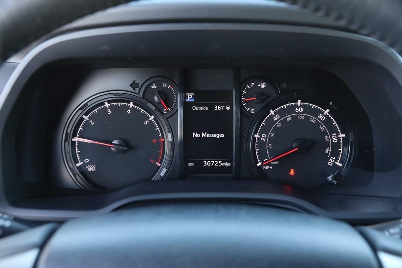 Toyota 4Runner Vehicle Image 13