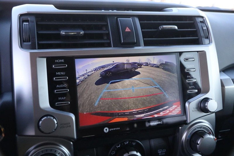 Toyota 4Runner Vehicle Image 16