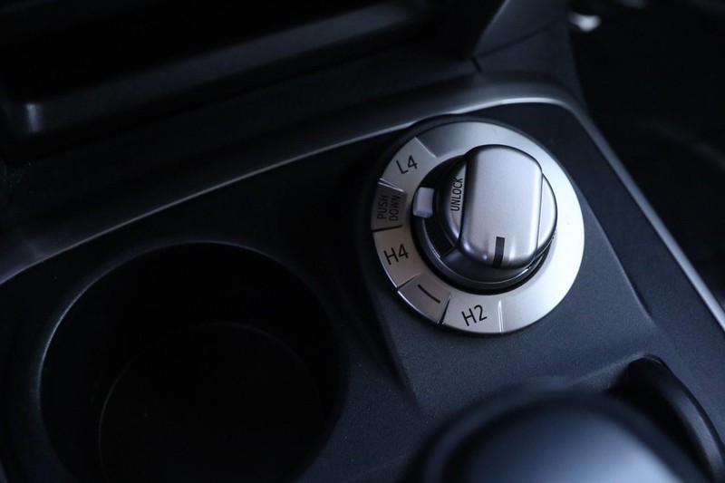 Toyota 4Runner Vehicle Image 18