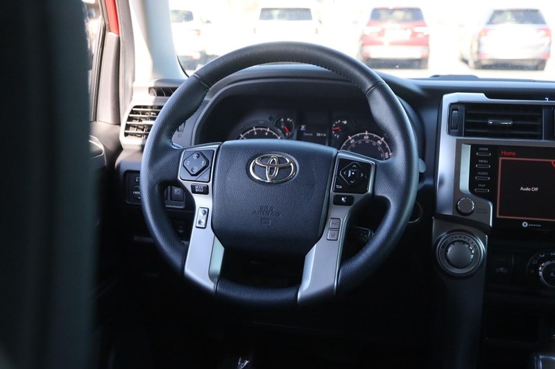 Toyota 4Runner Vehicle Image 22