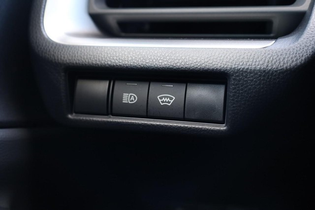 Toyota Prius Vehicle Image 18