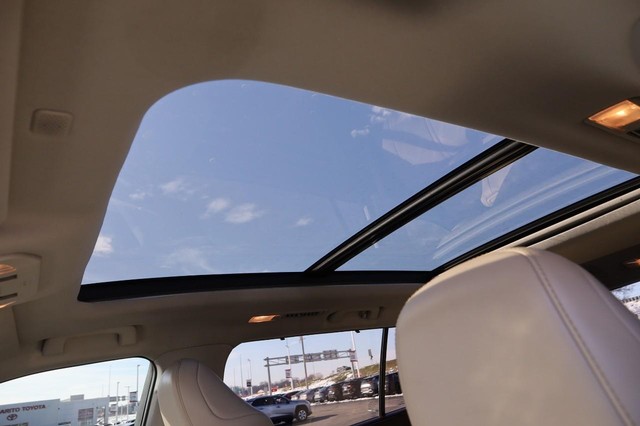 Toyota Highlander Vehicle Image 09