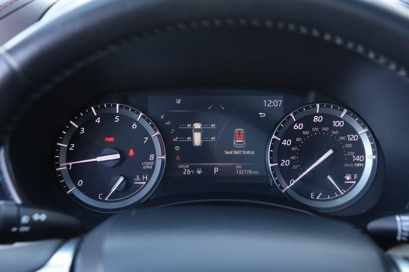 Toyota Highlander Vehicle Image 16