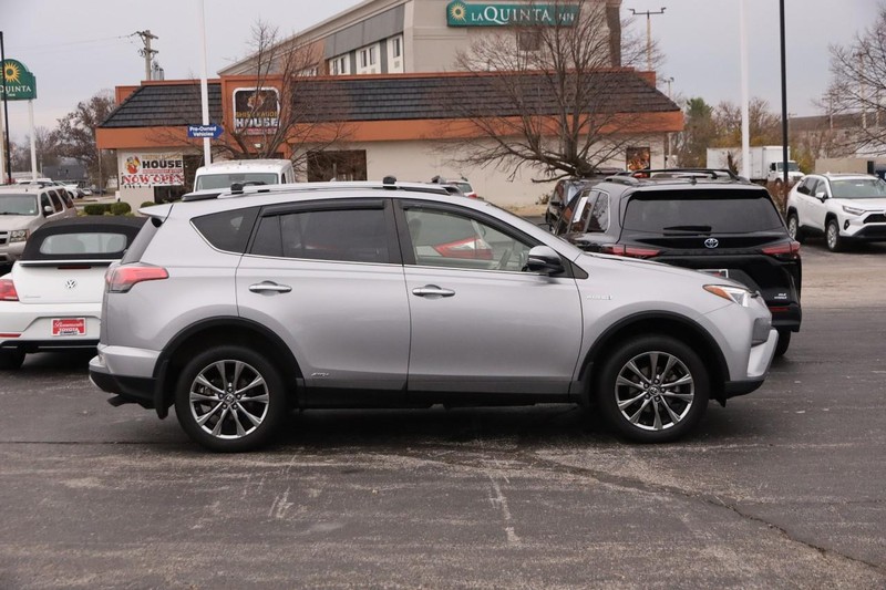 Toyota RAV4 Hybrid Vehicle Image 05