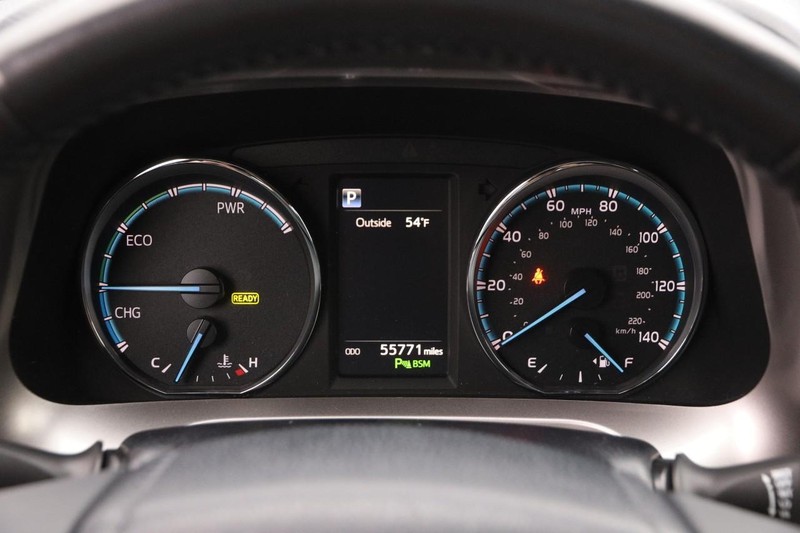Toyota RAV4 Hybrid Vehicle Image 15