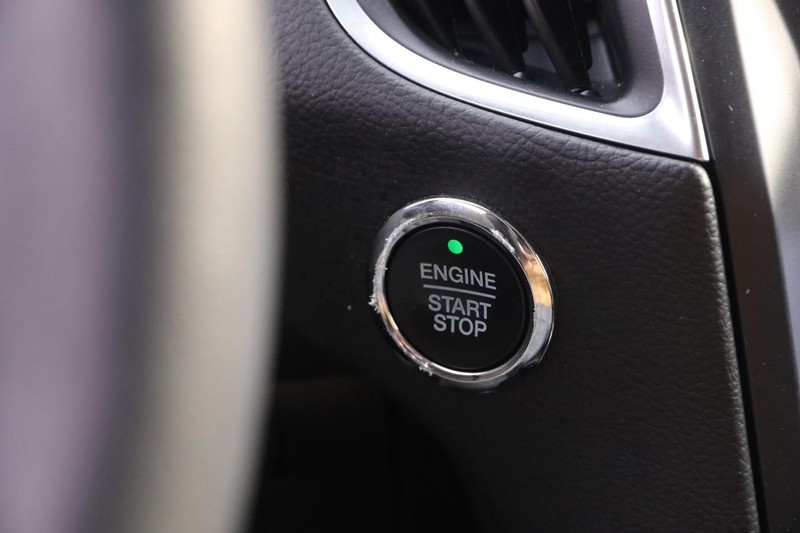 Ford Edge Vehicle Full-screen Gallery Image 15