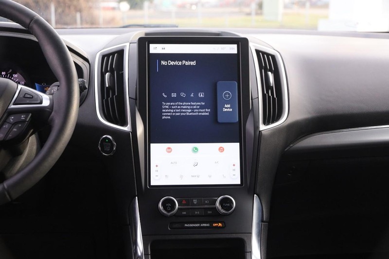 Ford Edge Vehicle Full-screen Gallery Image 23