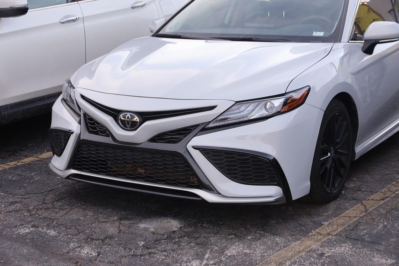 Toyota Camry Vehicle Image 05