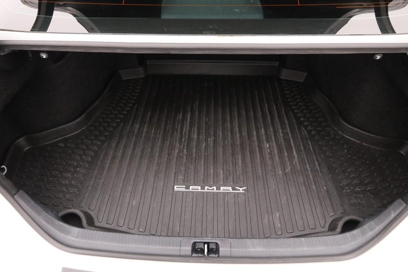 Toyota Camry Vehicle Image 07