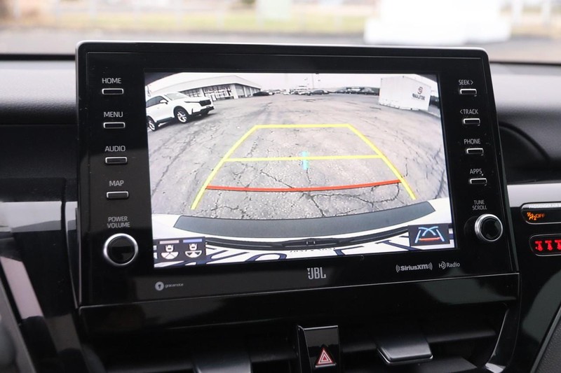 Toyota Camry Vehicle Image 17