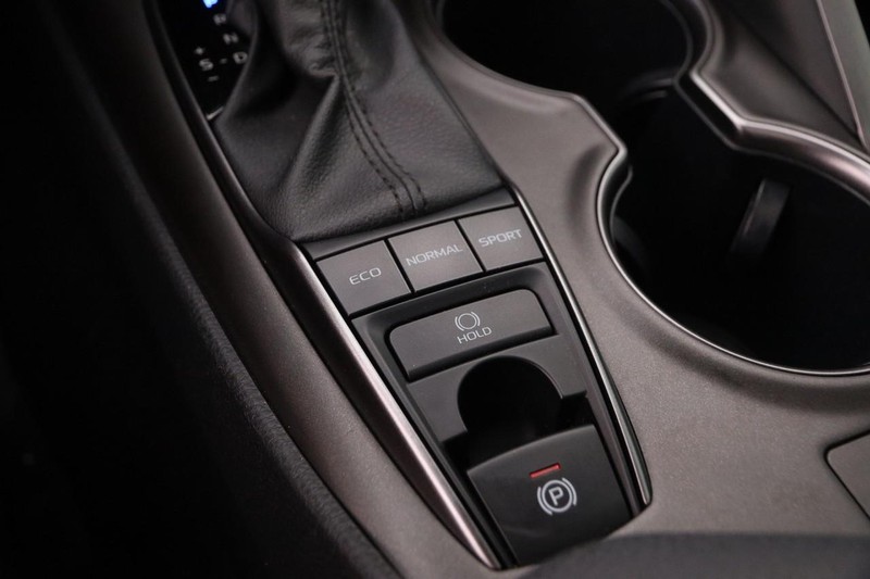 Toyota Camry Vehicle Image 19