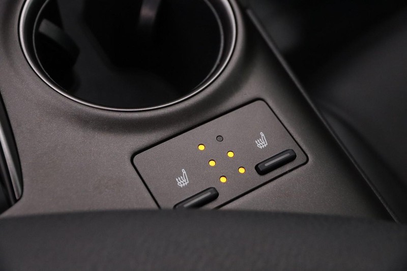 Toyota Camry Vehicle Image 20