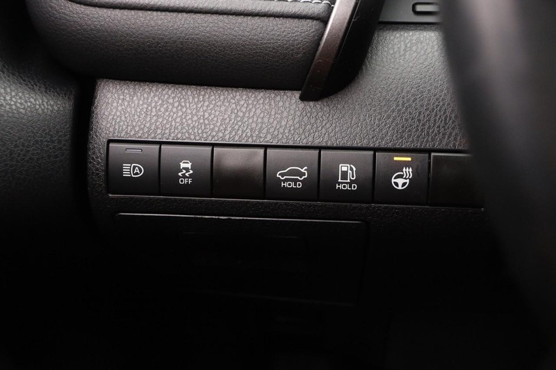 Toyota Camry Vehicle Image 21