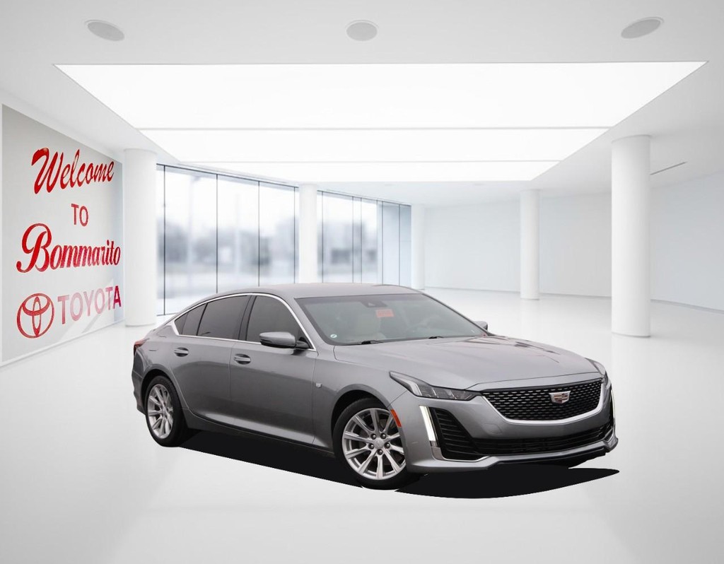 Cadillac CT5 Vehicle Full-screen Gallery Image 2