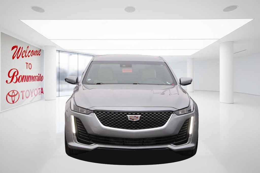 Cadillac CT5 Vehicle Full-screen Gallery Image 4