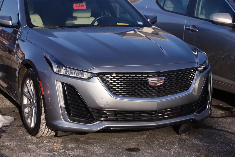 Cadillac CT5 Vehicle Image 02