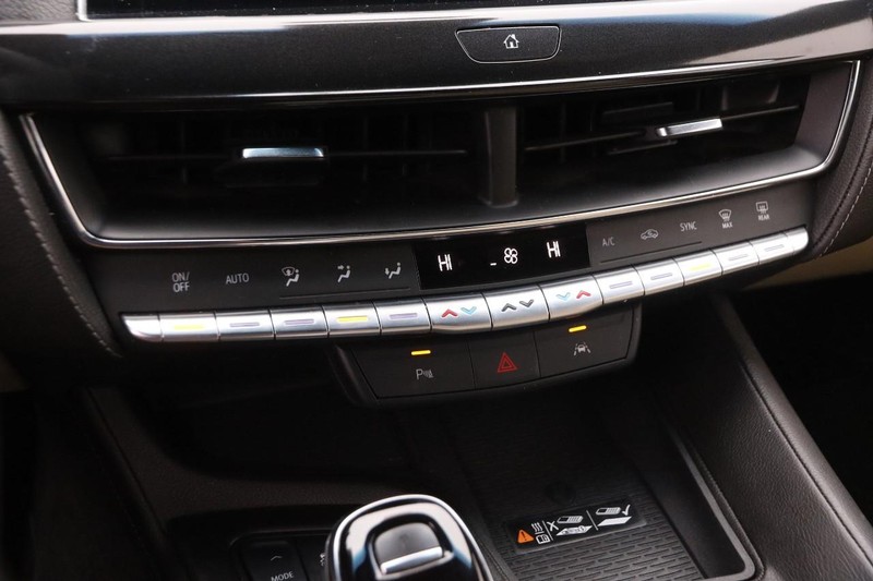 Cadillac CT5 Vehicle Full-screen Gallery Image 17