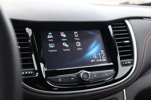 Chevrolet Trax Vehicle Image 11