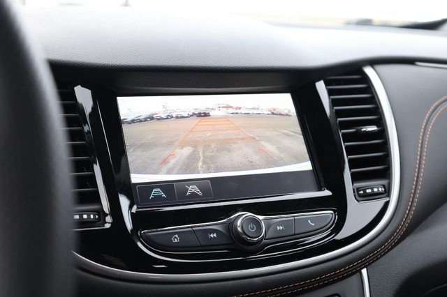 Chevrolet Trax Vehicle Image 12