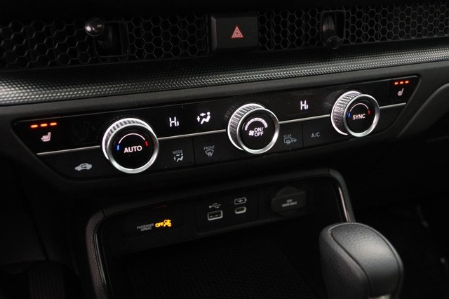 Honda CR-V Vehicle Image 18