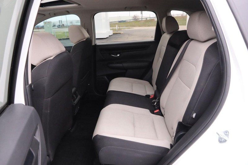 Honda CR-V Vehicle Full-screen Gallery Image 10