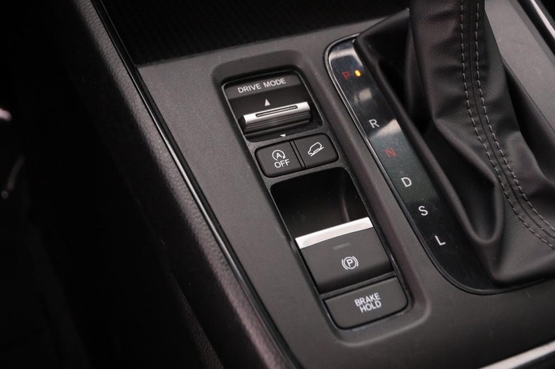 Honda CR-V Vehicle Full-screen Gallery Image 19