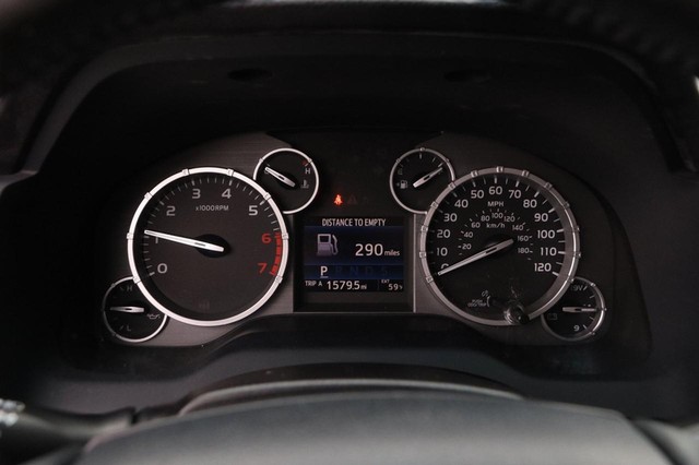 Toyota Tundra 4WD Truck Vehicle Image 12