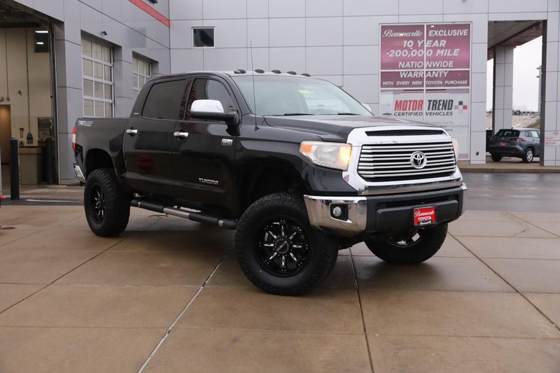 Toyota Tundra 4WD Truck Vehicle Image 02