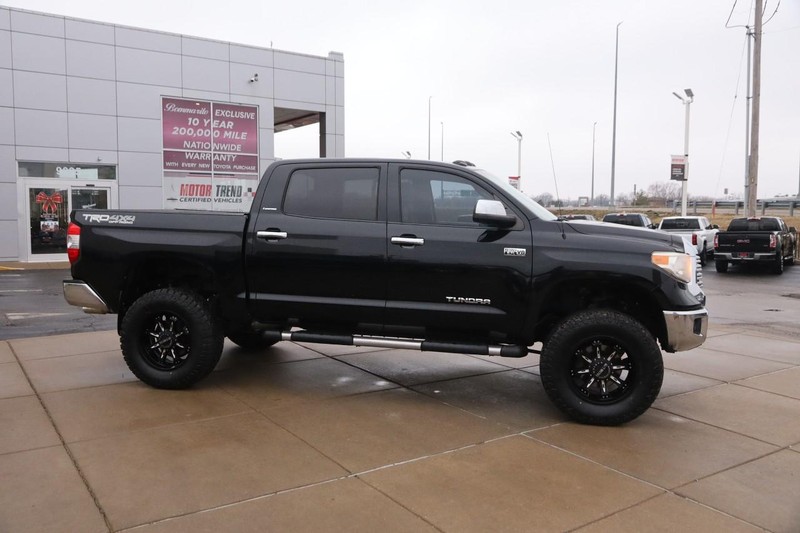 Toyota Tundra 4WD Truck Vehicle Image 05