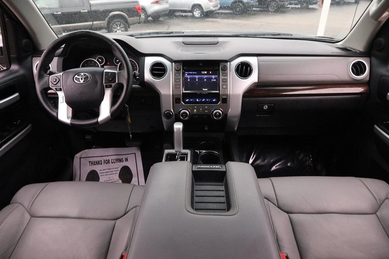 Toyota Tundra 4WD Truck Vehicle Image 18