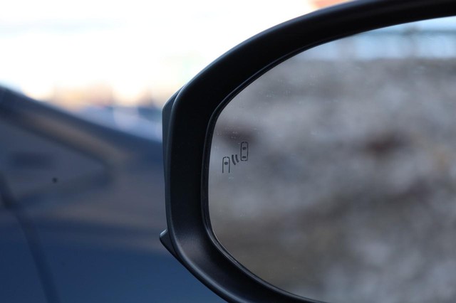 Toyota Prius Vehicle Image 21