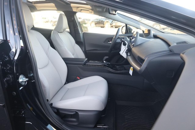 Toyota Prius Vehicle Image 25