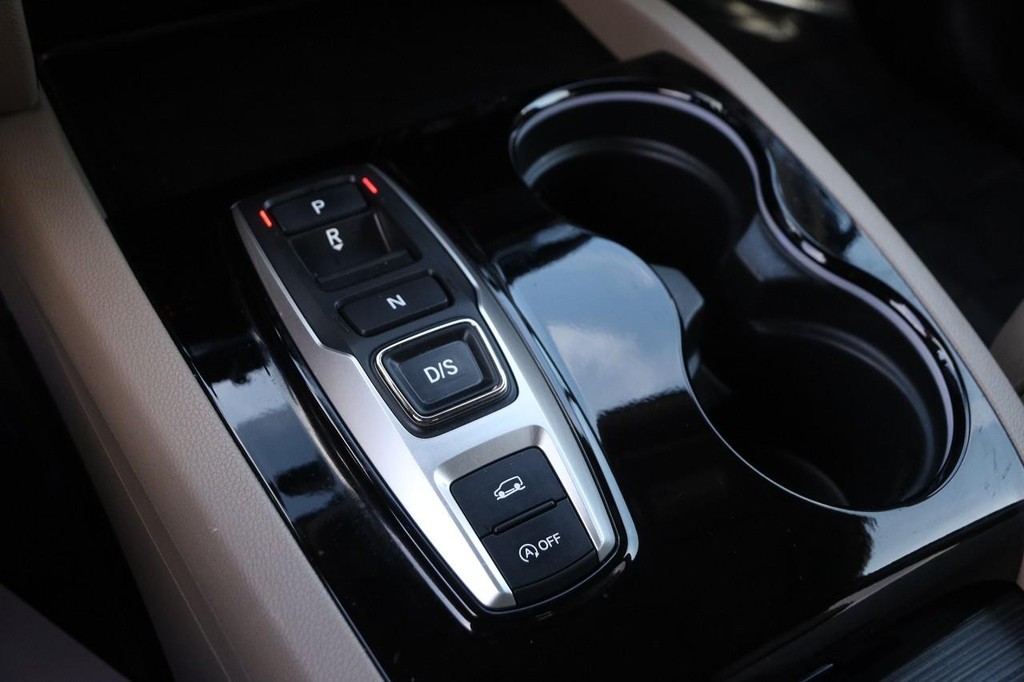 Honda Pilot Vehicle Full-screen Gallery Image 21