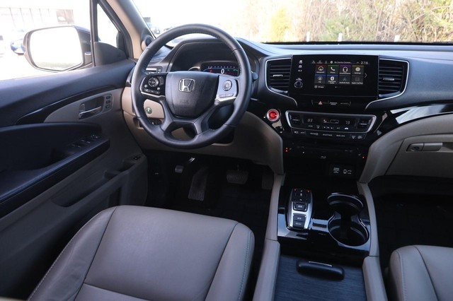 Honda Pilot Vehicle Image 24