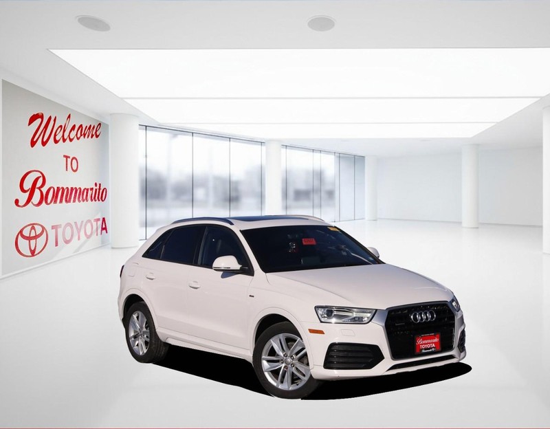 Audi Q3 Vehicle Full-screen Gallery Image 02