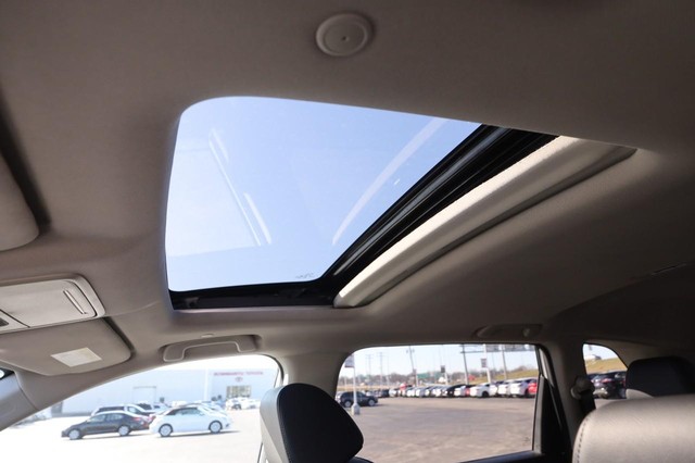 Honda CR-V Vehicle Image 08