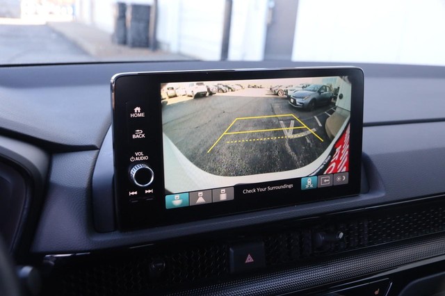 Honda CR-V Vehicle Image 16