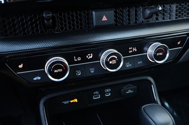 Honda CR-V Vehicle Image 17