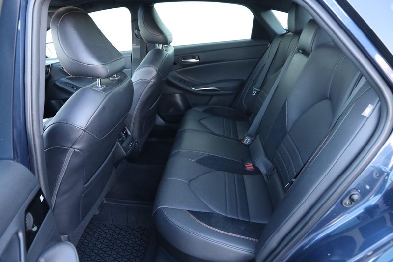 Toyota Avalon Vehicle Image 10