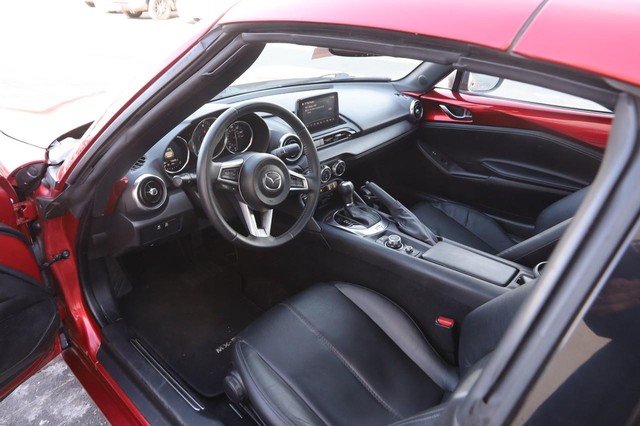 Mazda MX-5 Miata RF Vehicle Image 09