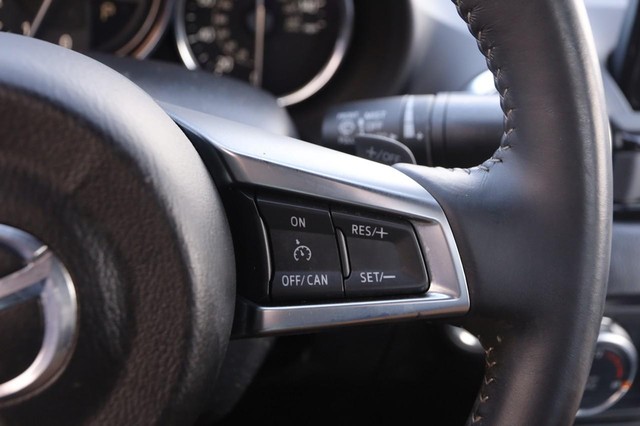 Mazda MX-5 Miata RF Vehicle Image 12