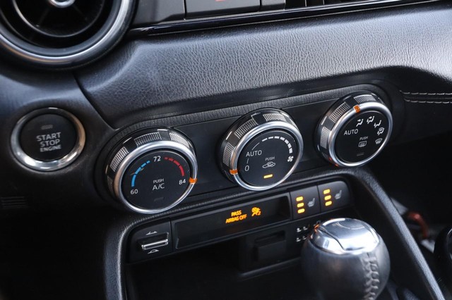 Mazda MX-5 Miata RF Vehicle Image 17