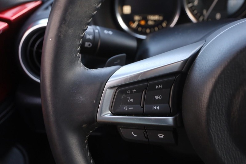 Mazda MX-5 Miata RF Vehicle Image 11