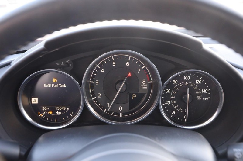 Mazda MX-5 Miata RF Vehicle Image 13