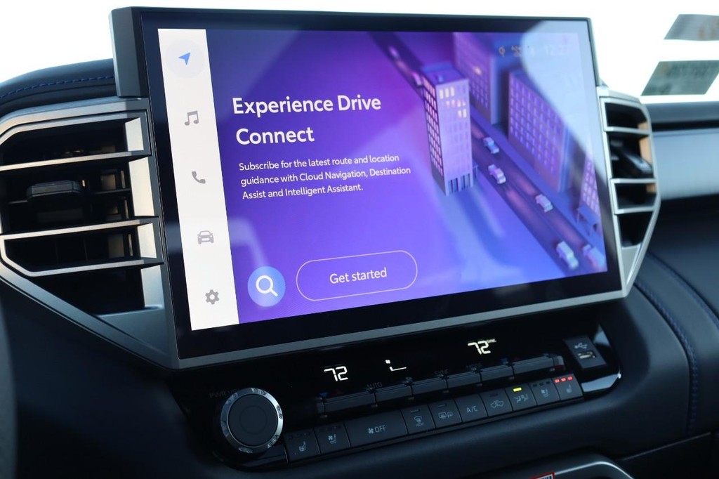 Toyota Tundra 4WD Vehicle Full-screen Gallery Image 13