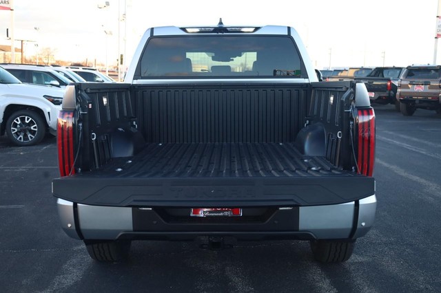 Toyota Tundra 4WD Vehicle Image 07