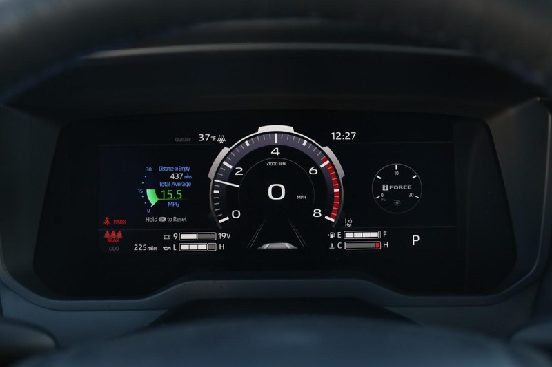 Toyota Tundra 4WD Vehicle Image 12